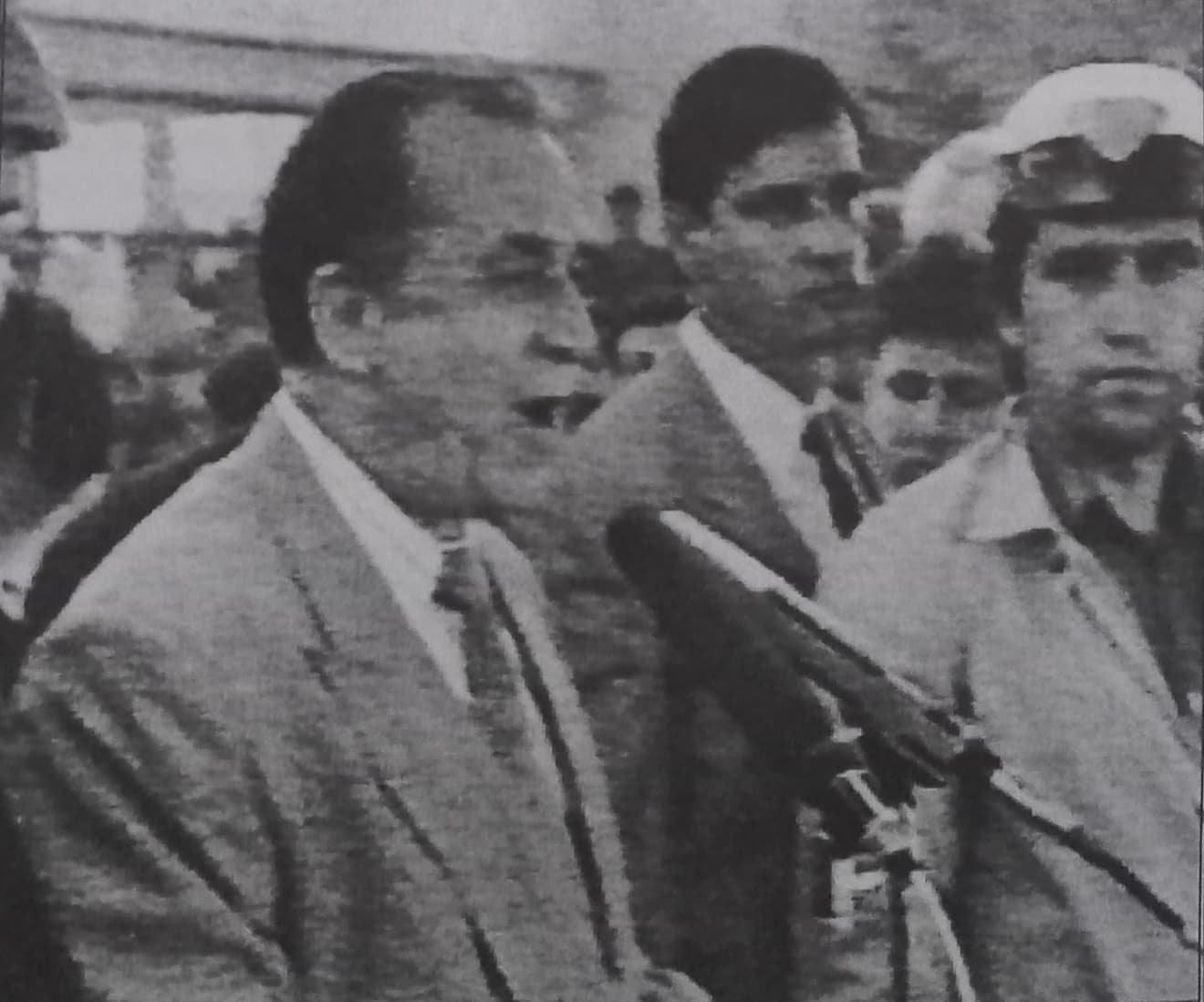 Ion Ilici Iliescu alături de mineri